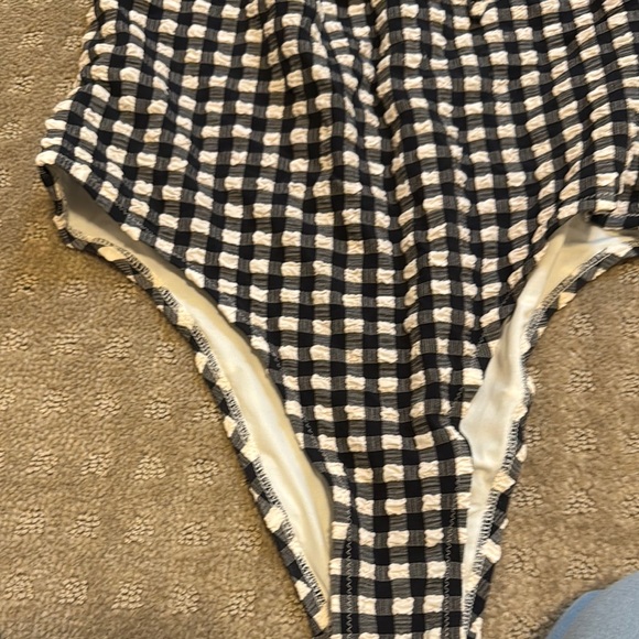 Black and White Gingham swimsuit - Picture 3 of 4